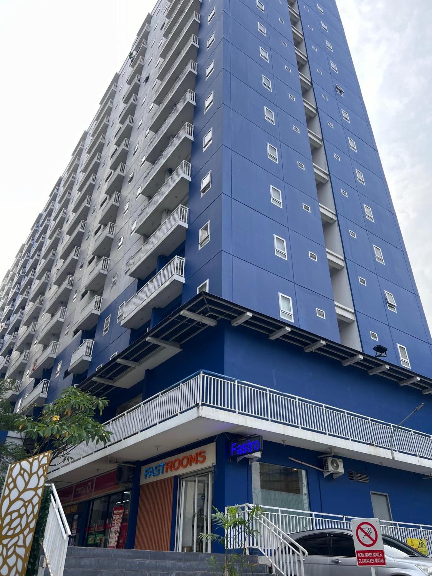 Fastrooms Bekasi Exterior foto