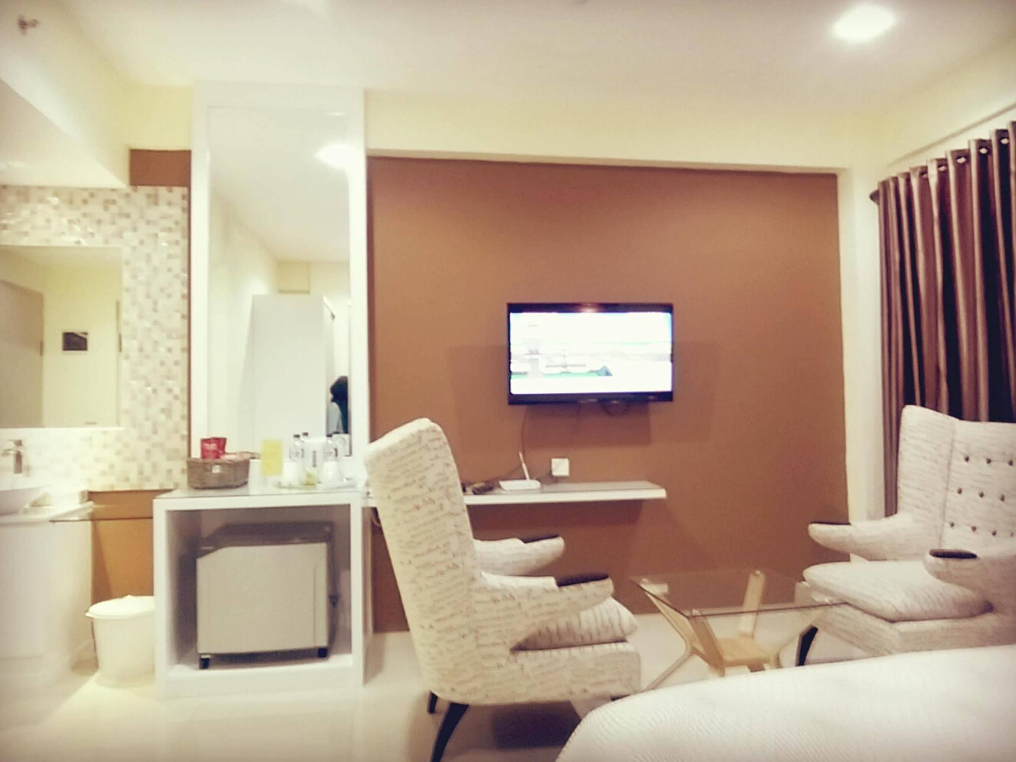 Fastrooms Bekasi Exterior foto